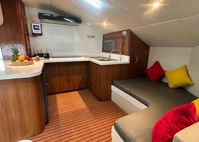La Merry Yacht Cruise *